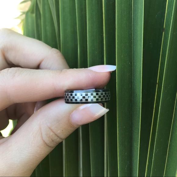 Jewelry - NWT stainless steel ring